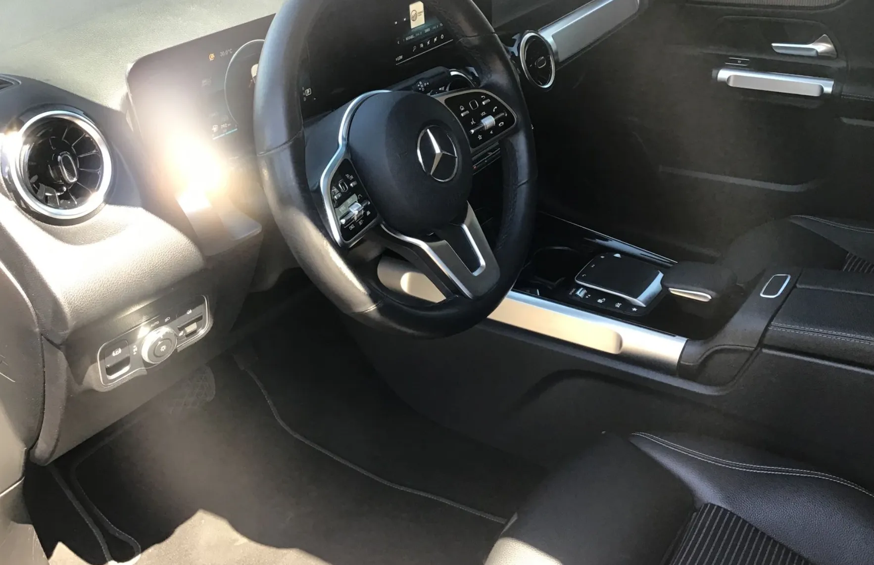 Zunanja slika - Mercedes-Benz GLB-Razred - GLB 200 d 4MATIC  Avt. - 10