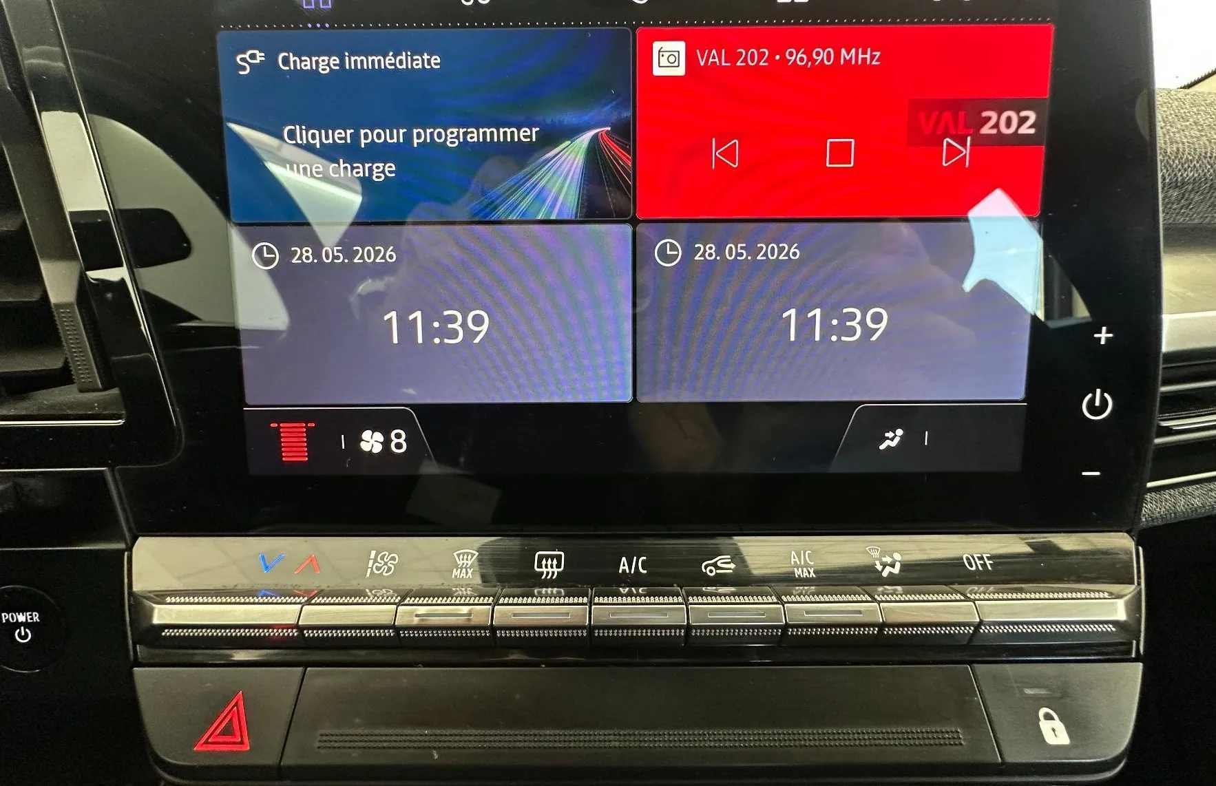 Zunanja slika - Renault Megane E-tech - Berline equilibre EV60 220ch optimum charge.KAMERA - 12
