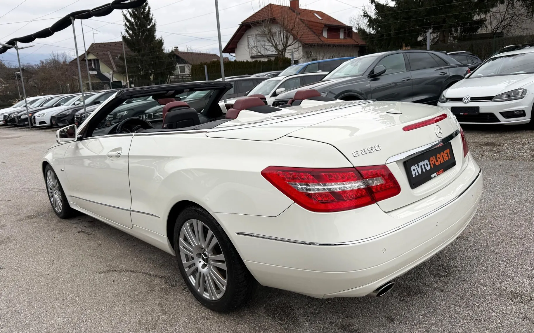 Zunanja slika - Mercedes-Benz E-Razred - E 250 CDI AVANTGARDE AUT. LED XENON NAVI ALU18 - 1
