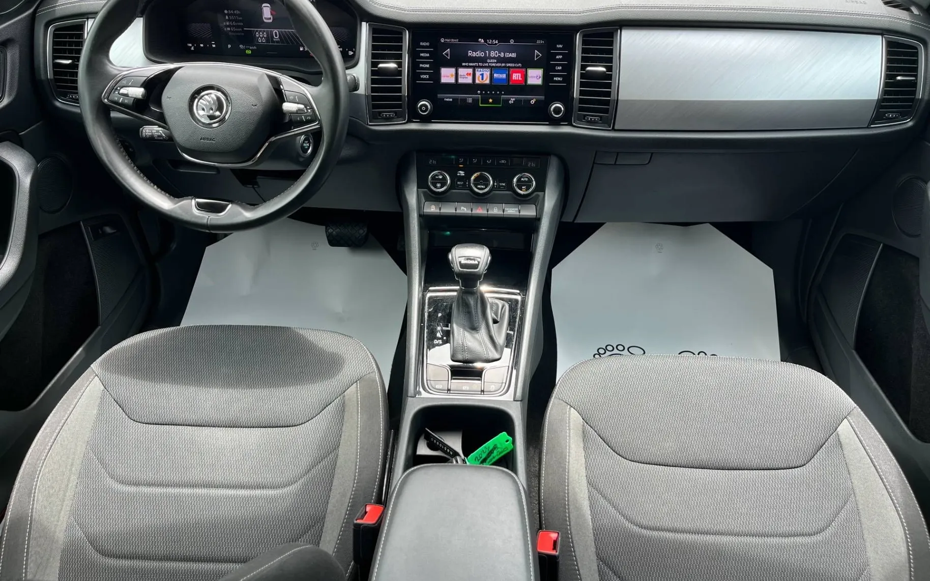 Notranja slika - Škoda Kodiaq - 2.0 TDI Ambition DSG -1 LASNIK-7 SEDEŽEV-ODLIČNA - 7