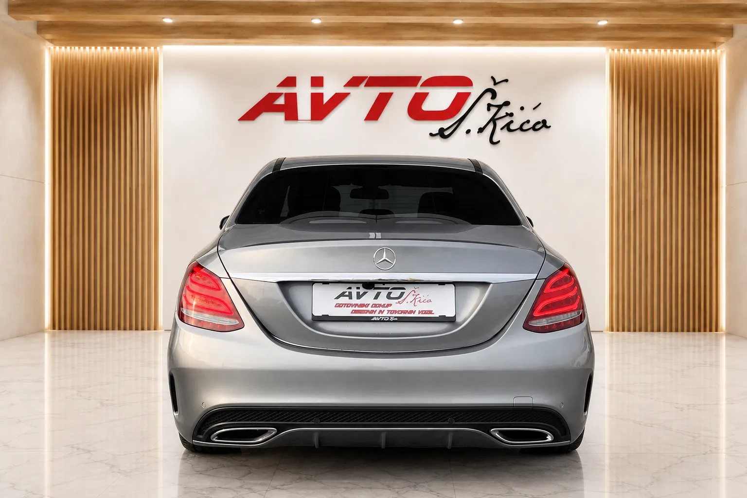 Notranja slika - Mercedes-Benz C-Razred - 200 d-AMG-BI-XENON-LIMO-FULL LED-NAVI-TEMPOMAT-P.. - 8