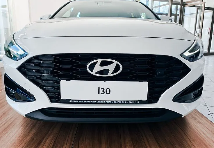 Zunanja slika - Hyundai i30 Wagon - 1.5 STYLE 4-VALJNI-TESTNO-LED-DAB-NAVI-VIDEO - 2