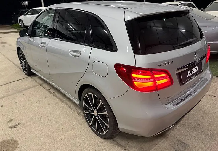 Zunanja slika - Mercedes-Benz B-Razred - B 200 d 4MATIC AMG AUT 1.LASTNIK LED KAMERA ACC - 6