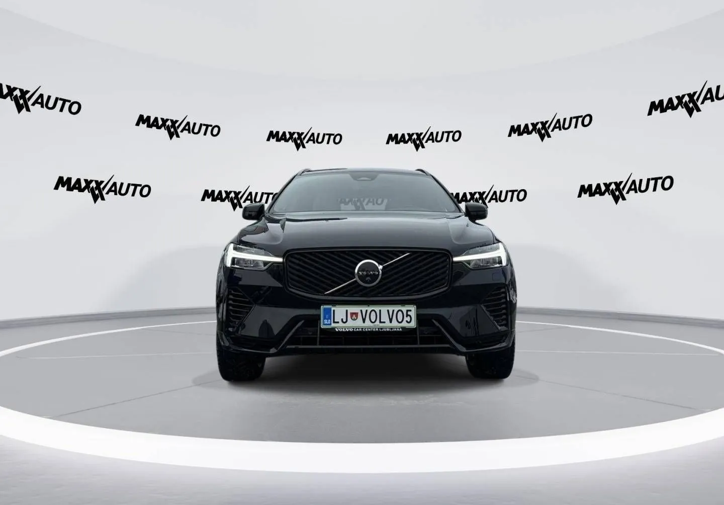 Zunanja slika - Volvo XC60 - T6 AWD Plug-in hybrid Electric   Petrol Plus Dark. - 2