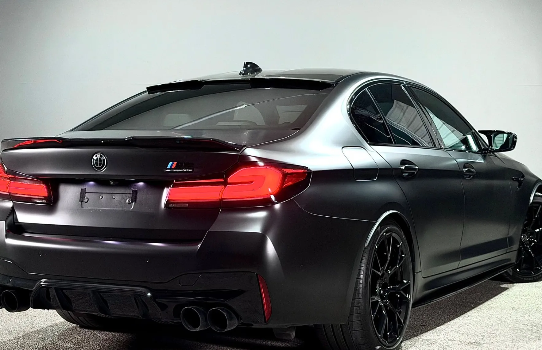 Zunanja slika - BMW M5 - COMPETITION - KERAMIKA - BOWERS - 360 KAMERA - A - 6
