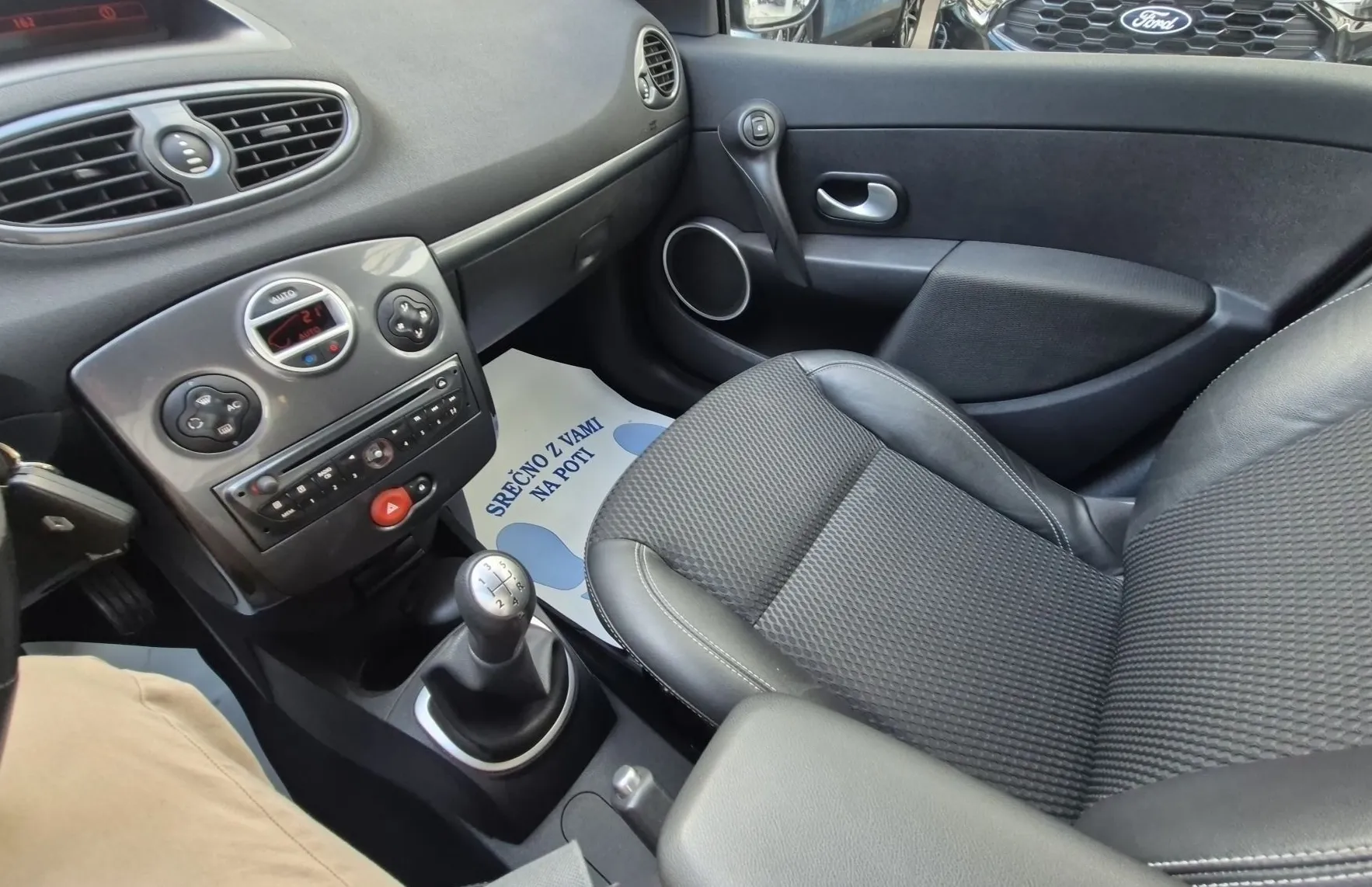 Zunanja slika - Renault Clio - DYNAMIQUE Grandtour 1.2 101PS M5 16V-SLO-1.LASTNIK - 18