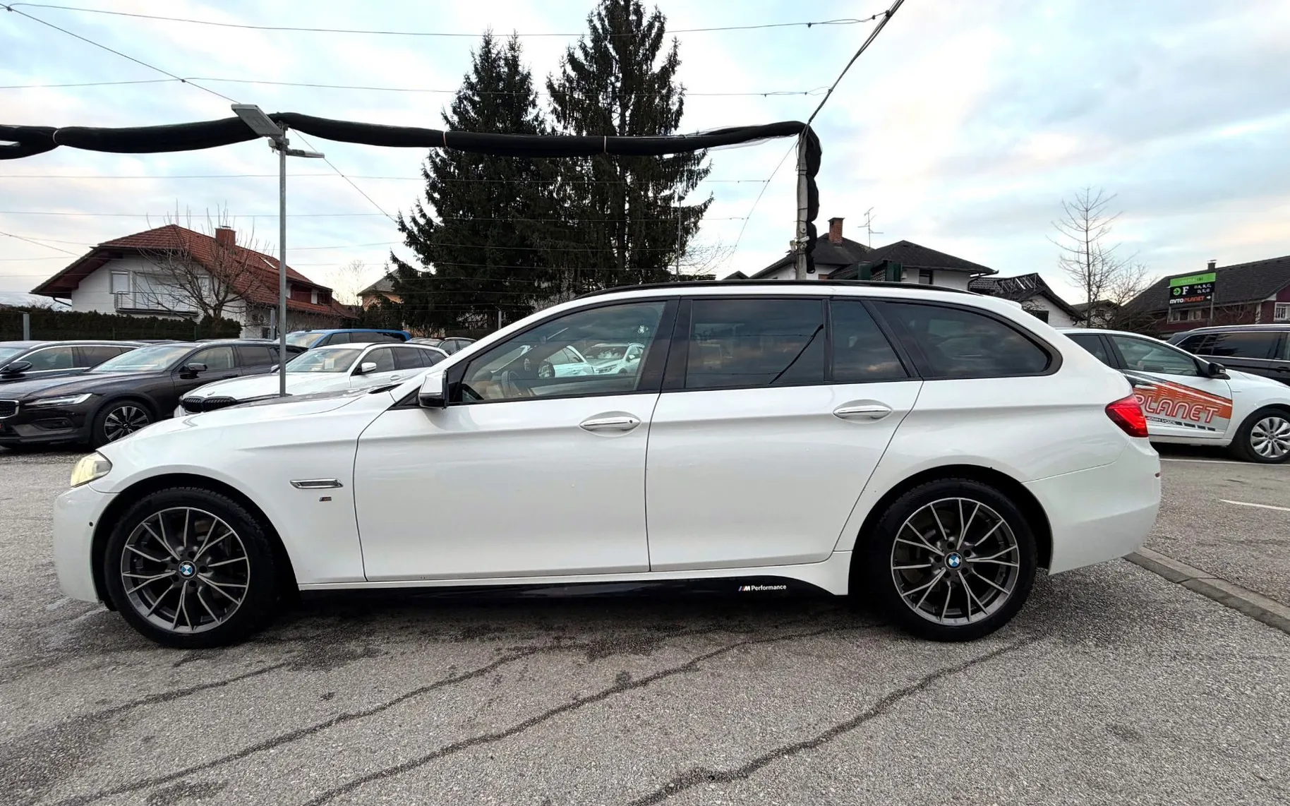 Zunanja slika - BMW Serija 5 - Touring: 530d xDrive M SPORT SLO 1.LASTNIK FULL LED ACC - 2