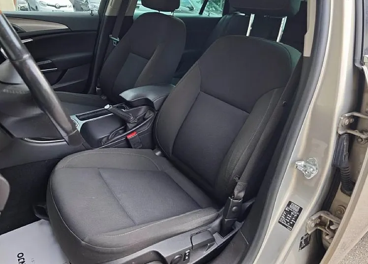 Zunanja slika - Opel Insignia - 2.0 CDTI 96KW - SLO - BIXENON ADAPTIVE - TEMPOMAT - 7