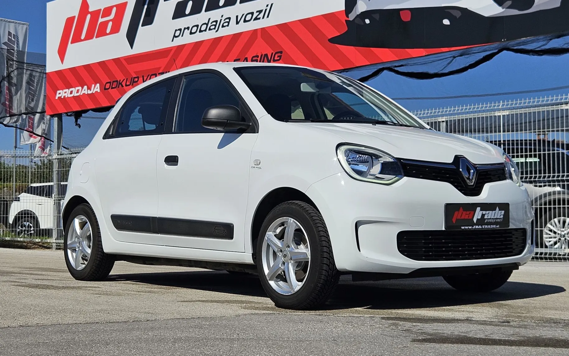 Zunanja slika - Renault Twingo - SCe 75 Life, 1.LAST.SLO.VSI RAČUNI - 1
