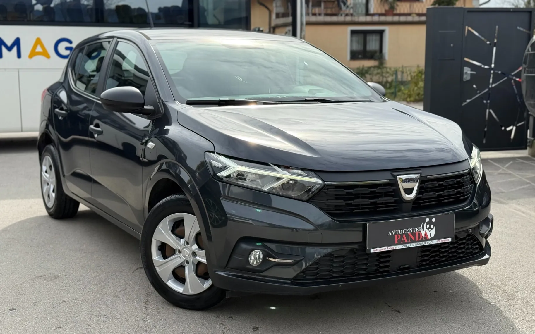 Zunanja slika - Dacia Sandero - 1,0 SCe - 5