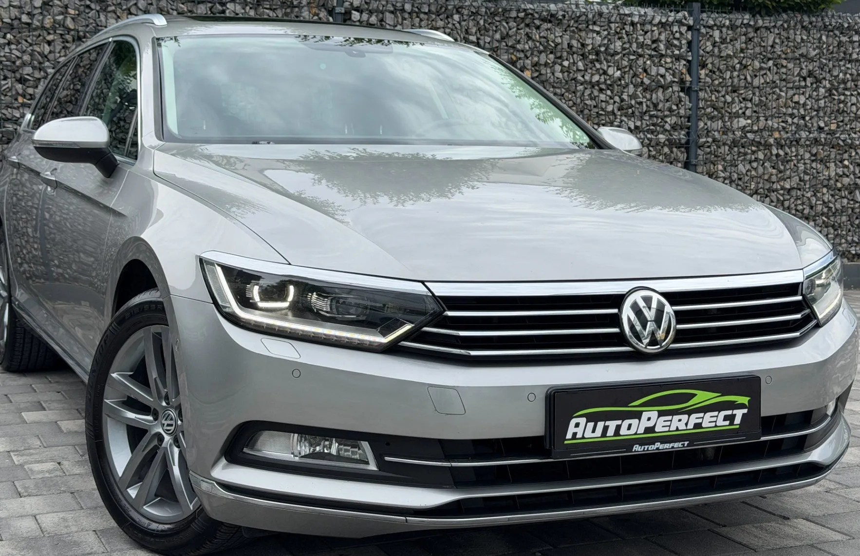 Zunanja slika - Volkswagen Passat - Variant 2.0 TDI Highline |PANO|POTRJ.SERV|KAM|GR.SED|NAVI - 1