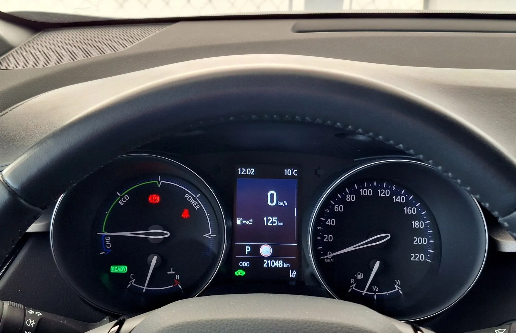 Zunanja slika - Toyota C-HR - 1.8 Hybrid C-ENTER Smart Bi-Tone - 19