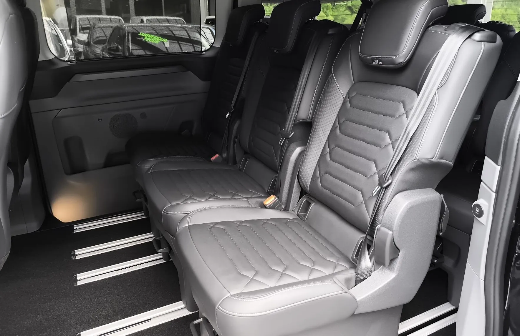 Zunanja slika - Ford Tourneo - Custom 4x4  2.0 TDCi L1 Titanium X A8-VK-AKCIJA - ZALOGA - 15