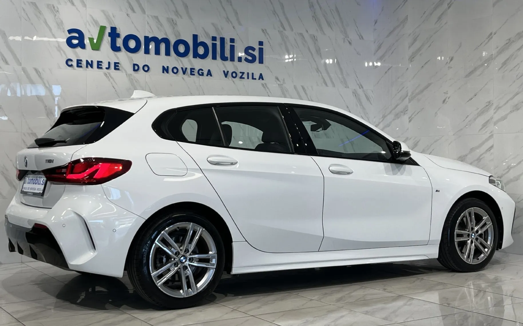 Zunanja slika - BMW serija 1: - 118i |M-Sport|Led|Kamera|PDC|Ambient|Virtual| - 5