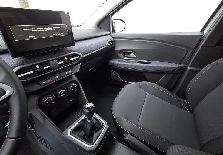 Zunanja slika - Dacia Jogger - Expression TCe110 2026 + Paket Udobje - 11