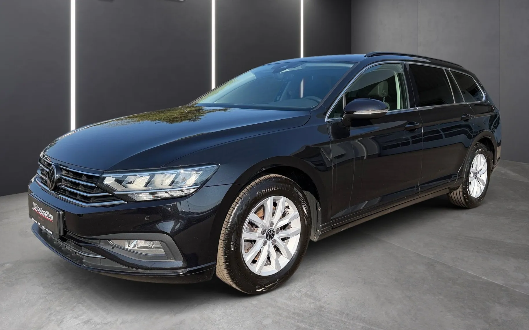 Zunanja slika - Volkswagen Passat Variant - 2.0 TDI BMT SCR Business DSG-Vl. Kljuka-Masaža ACC - 1