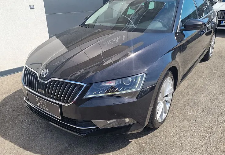 Zunanja slika - Škoda Superb - Combi 2.0 TDI Style DSG ACC.LANE ASS... - 2