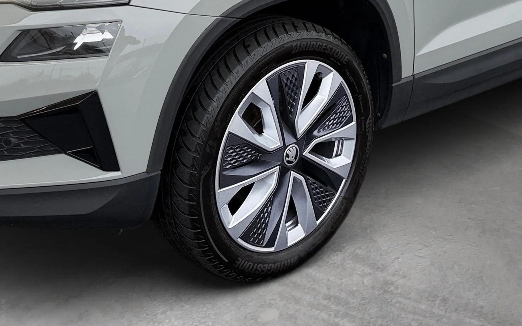 Zunanja slika - Škoda Karoq - 2.0 TDI Style DSG-LED-Keyless-ACC-Navi-AppConnect - 6