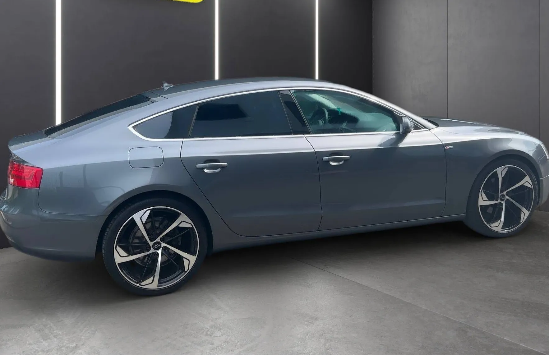 Zunanja slika - Audi A5 - Sportback 2.0 TDI 20COL S-LINE XENON TEMP NAVI PDC AUT TOP - 6