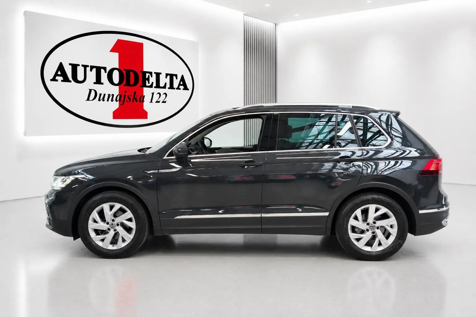 Zunanja slika - Volkswagen Tiguan - 2.0 TDI SCR BMT DSG Elegance 110kW... - 3