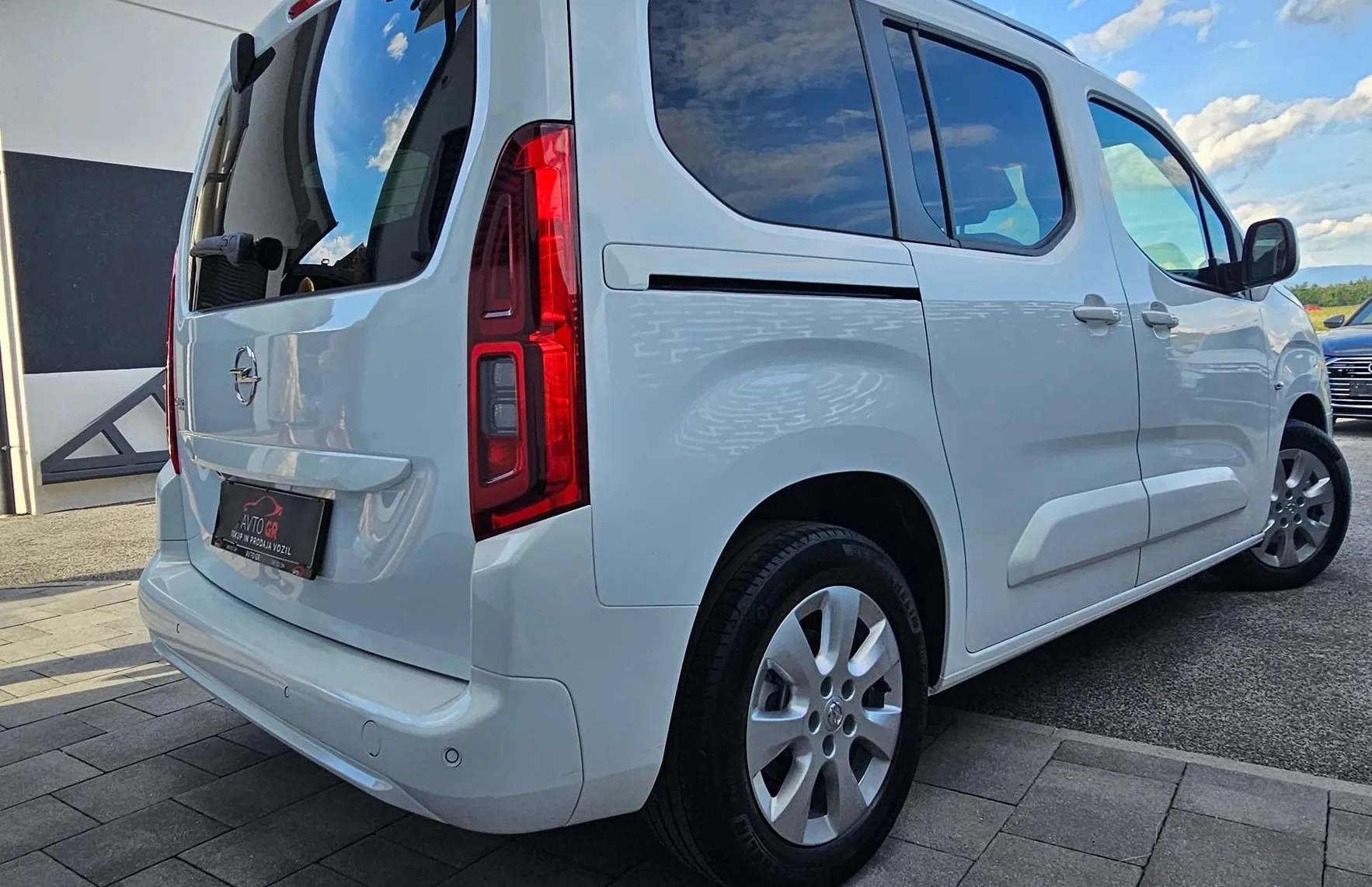 Zunanja slika - Opel Combo - 1.5 CDTI-Life-AUT. Le 125.000km-ODLIČEN-LED-Start- - 10