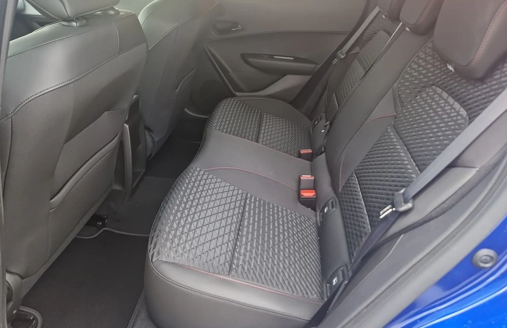 Zunanja slika - Renault Clio - TCe 115 Techno EDC - 13