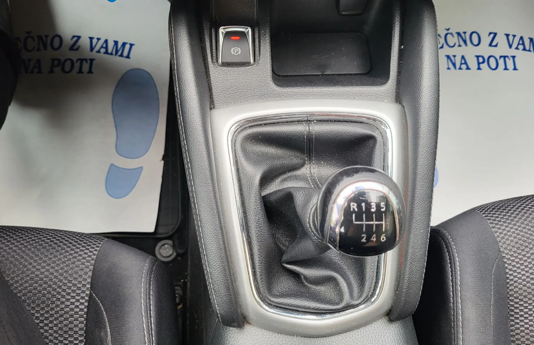 Zunanja slika - Nissan Qashqai - 1.5 DCI 360 navi-pdc-kamera-alu-acc-tempom-servis - 14