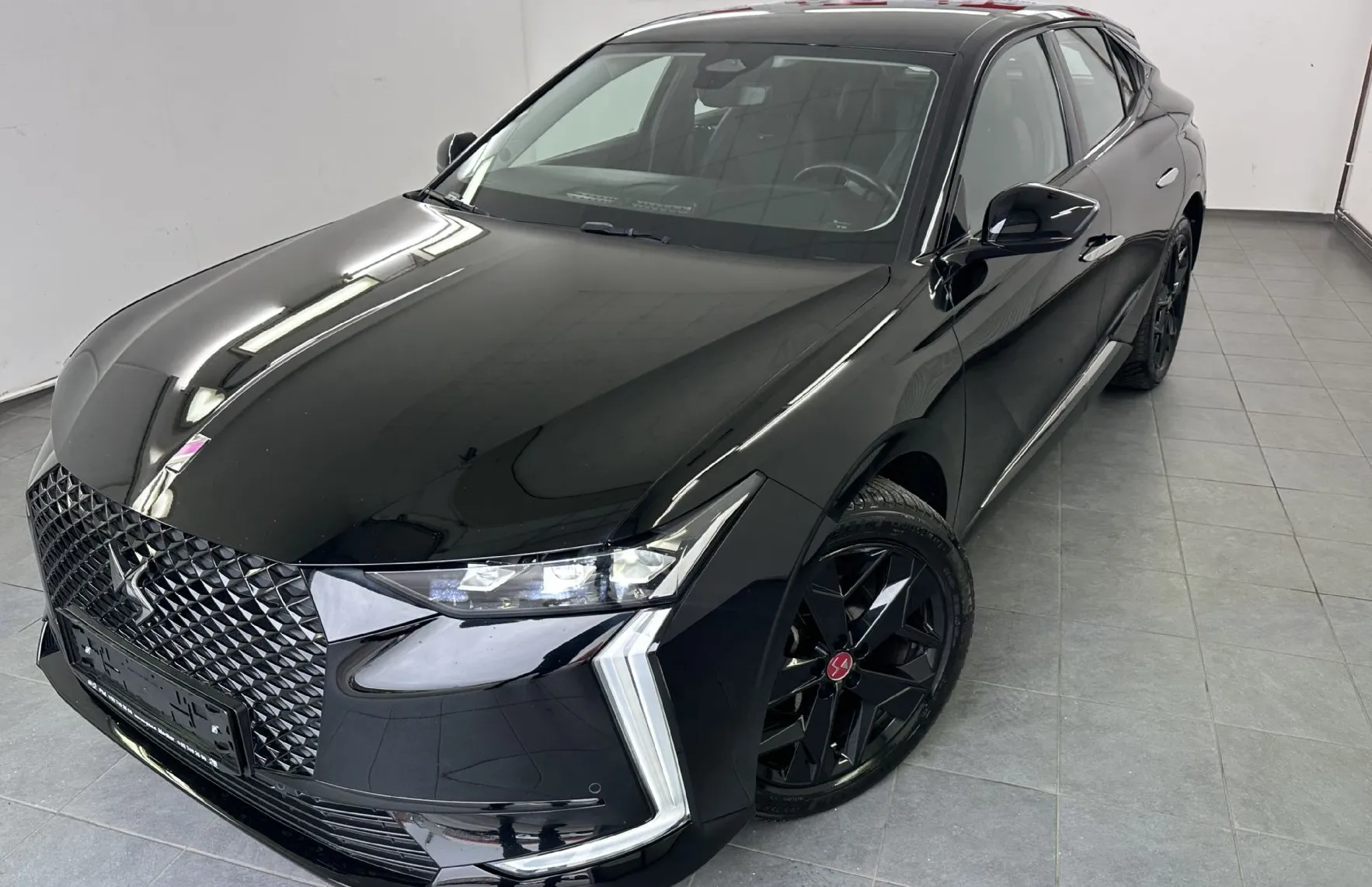 Zunanja slika - DS DS 4 - Performance Line 1.5 BlueHDi 96KW.KAMERA.LED.USNJE - 1