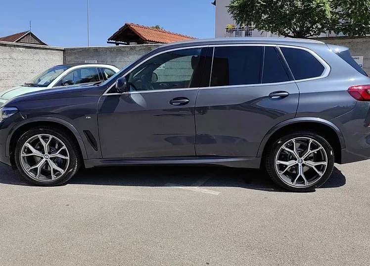 Zunanja slika - BMW X5 - serija : 30d-XD-M-PAKET-PANOR-360-KAMER-HARMAN-LED-ACC-21C- - 2