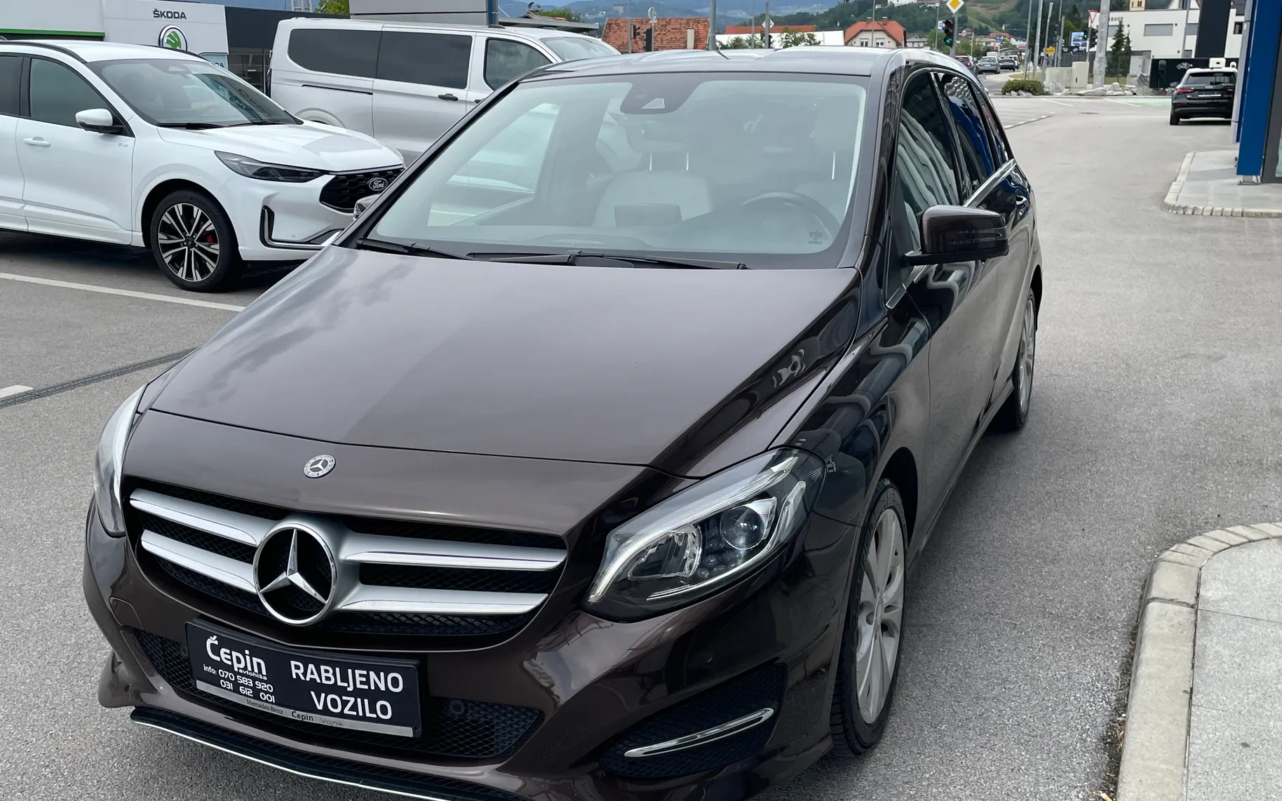 Zunanja slika - Mercedes-Benz B-Razred - 200D-AUT-STYLE-LED-NAVI-SLO-TOP - 3