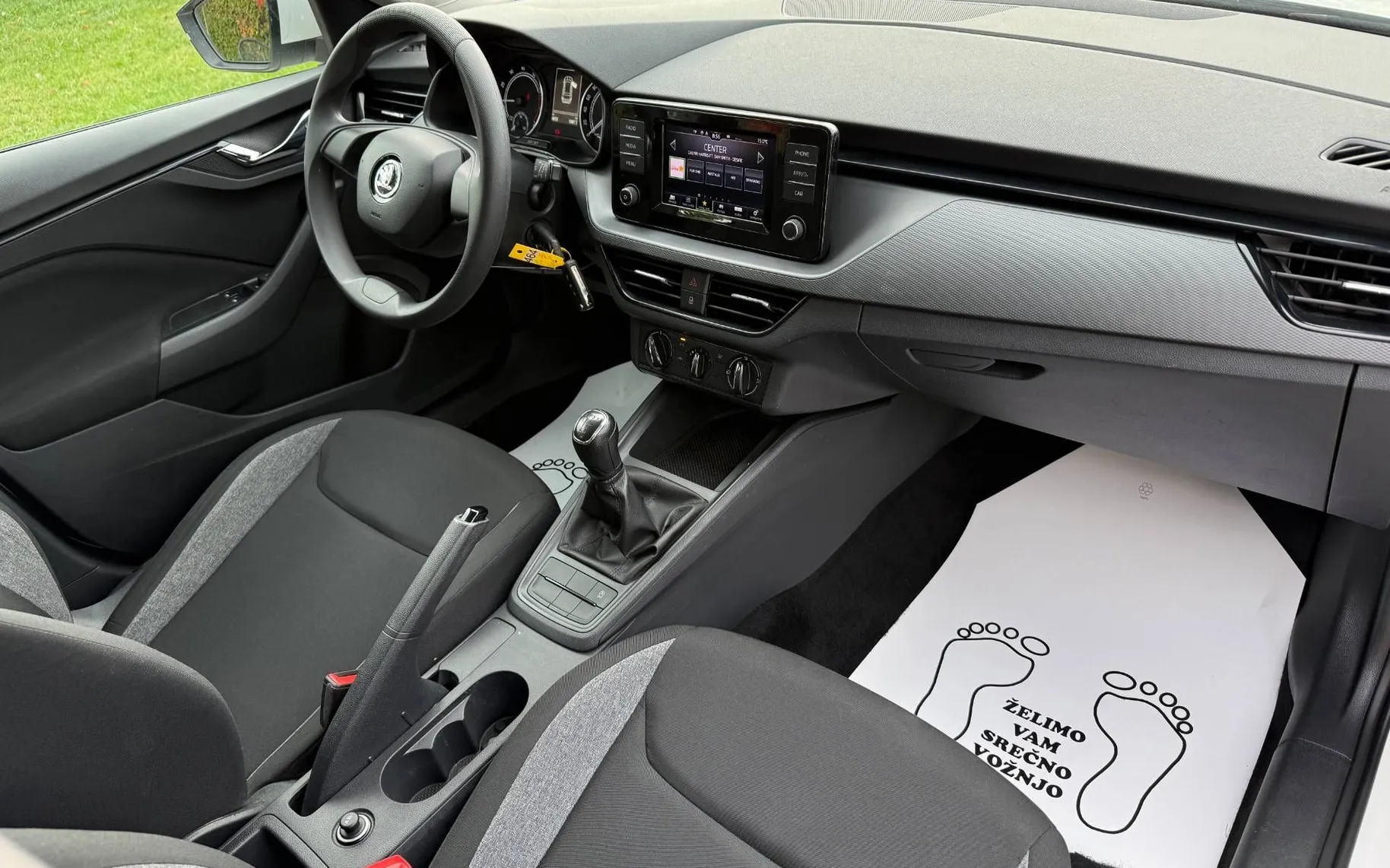 Notranja slika - Škoda Kamiq - 1.0 TSI Active-1 LASTNICA- 4833 km-ODLIČNA - 7