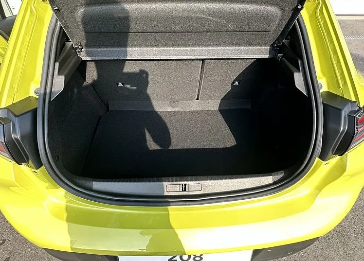 Zunanja slika - Peugeot 208 - STYLE PureTech 100 - 5