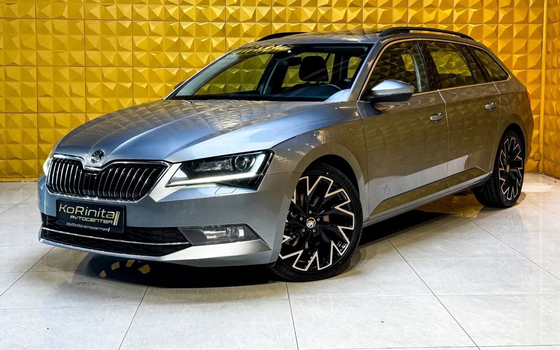 Zunanja slika - Škoda Superb - 2.0 TDI 4X4 AUT.-PANO-GRETJE-NAVI-RADAR TEMP - 5