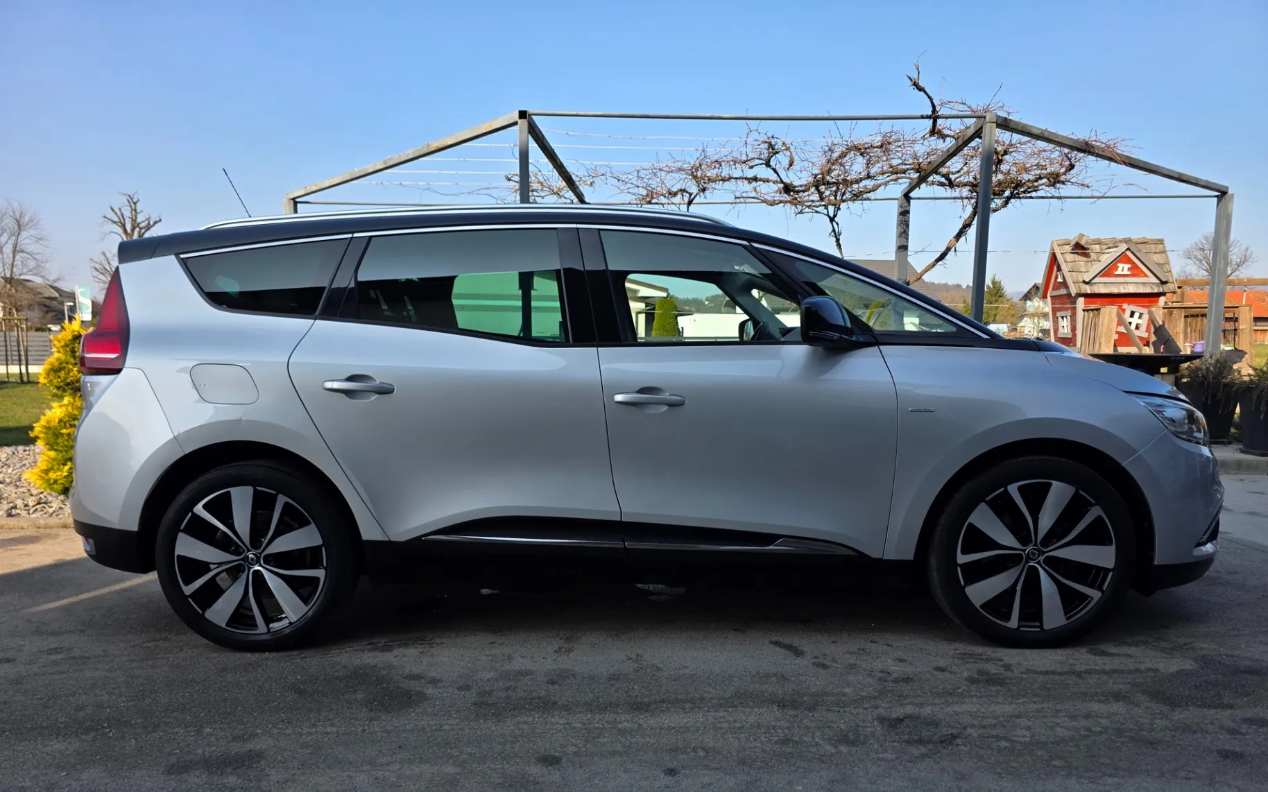 Zunanja slika - Renault Scénic - Grand  Blue dCi 120 Limited - 5