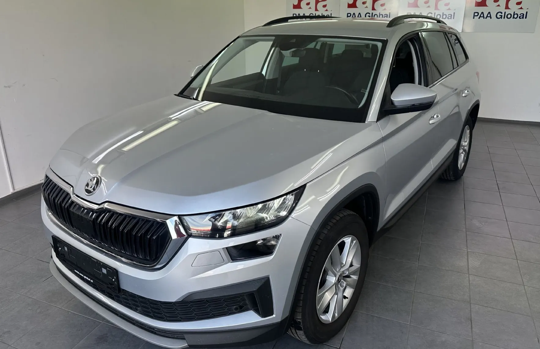 Zunanja slika - Škoda Kodiaq - 2.0 TDI 110kW DSG.NEMŠKI+4ALU.KAMERA.ACC.GRE.SEDEŽ - 1