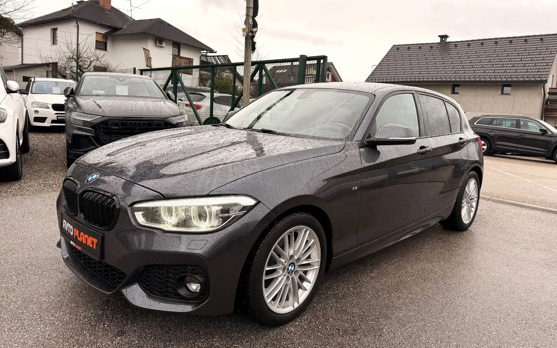 Zunanja slika - BMW Serija 1 - : 118i M Sport Shadow 1.LASTNIK FULL LED ALU17 - 4