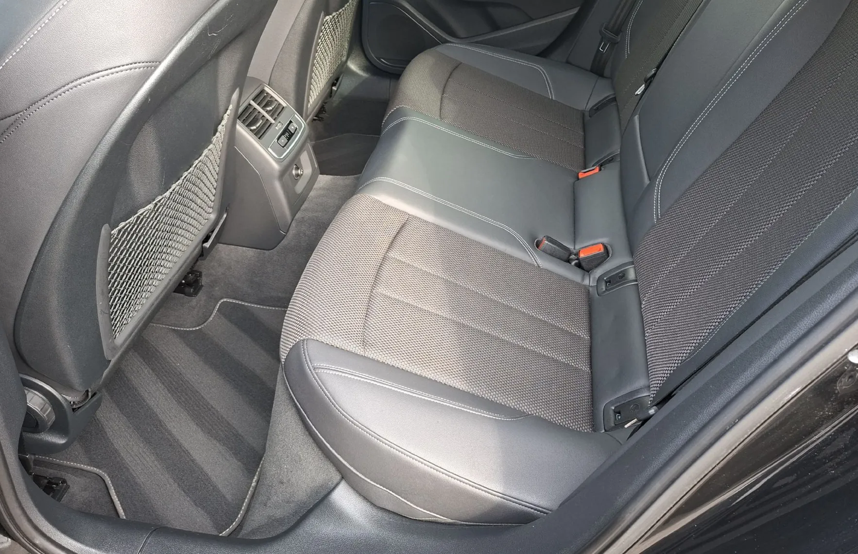 Zunanja slika - Audi A4 - Avant 2.0 TDI S tronic S line VIRTUAL KAMERA MATRIX - 9