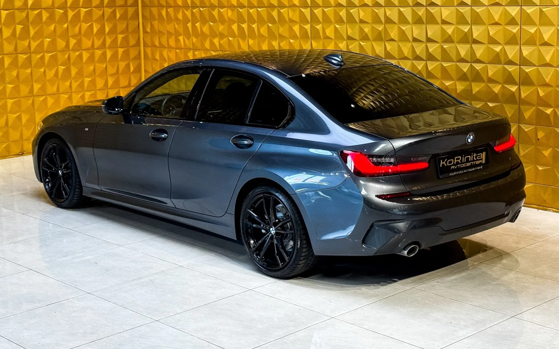Notranja slika - BMW serija 3: - 318d AUT. M Sport-LED-VIRTUAL-AMBI - 8