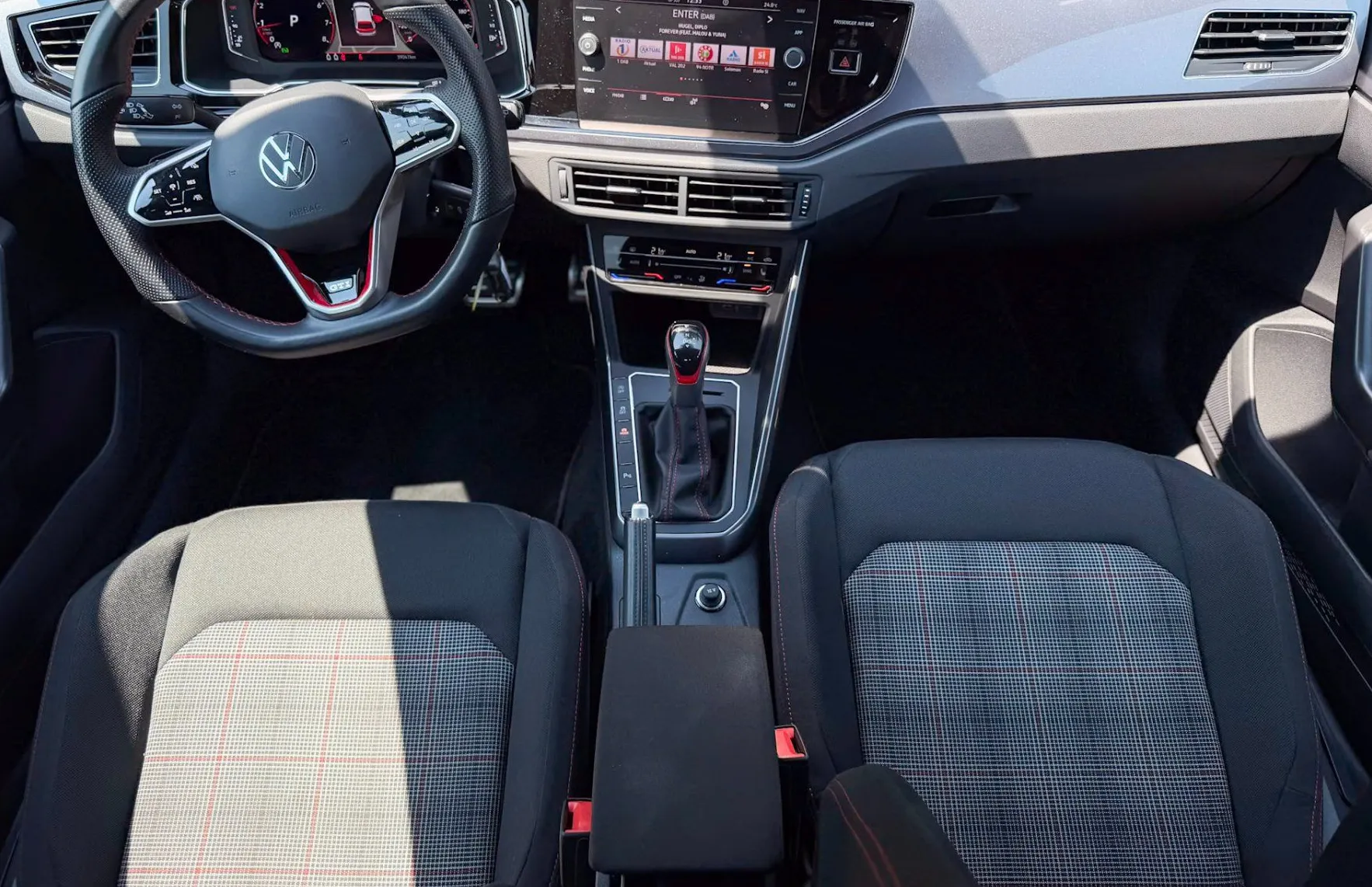 Zunanja slika - Volkswagen Polo - 2.0 TSI GTI DSG - 11