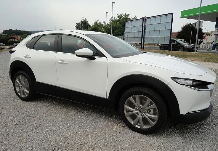 Zunanja slika - Mazda CX-30 - e-Skyactiv G140 Centre-line - NA ZALOGI - 3