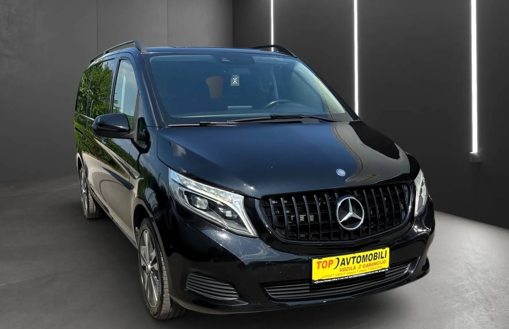 Zunanja slika - Mercedes-Benz V-Razred - V 250d DOLGI AMG-LINE FUL LED NAVI TEMP KAM - 11