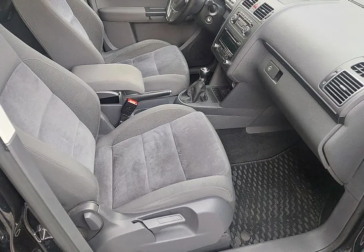 Zunanja slika - Volkswagen Touran - 2.0 TDI HIGHLINE 140 .LED.BIXENON.2xPDC.NAVI.... - 9