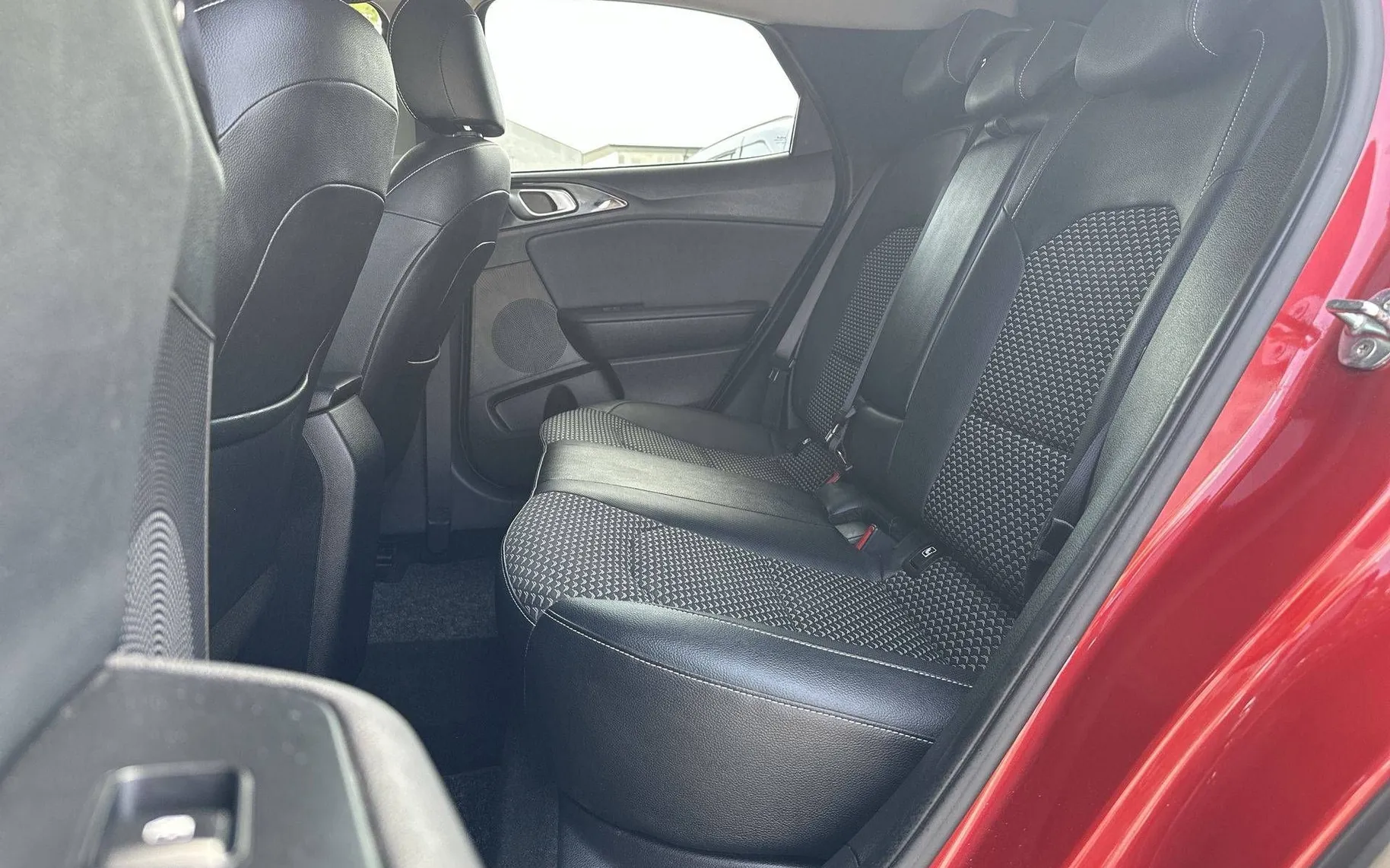 Notranja slika - KIA XCeed - 1.0 T-GDI EX WAY M T - 11