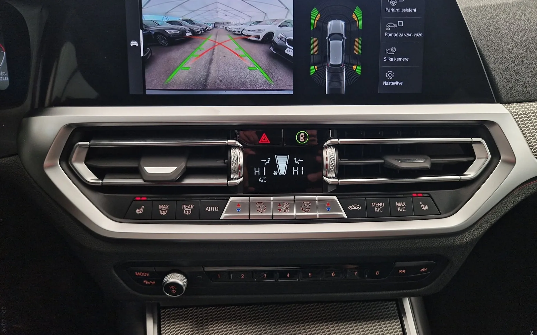 Notranja slika - BMW serija 3 Touring: - 320D-M SPORT-VIRTUAL-KAMERA-USNJE-ACC-AMBILIGHT - 7