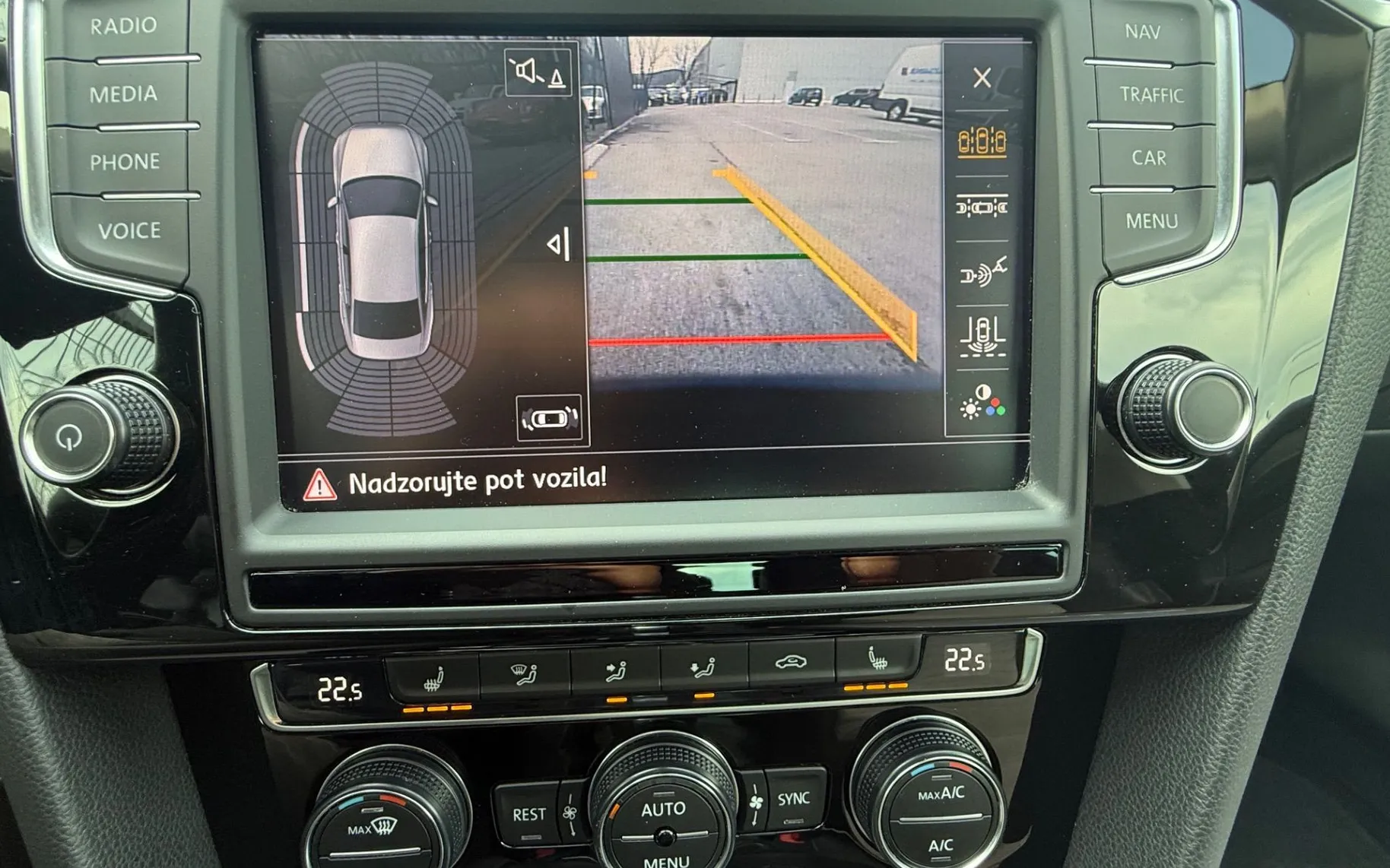 Zunanja slika - VW Passat - 2.0 TDI 4MOT avt. R-line-Virtual-Matrix-Kamera-F1 - 18