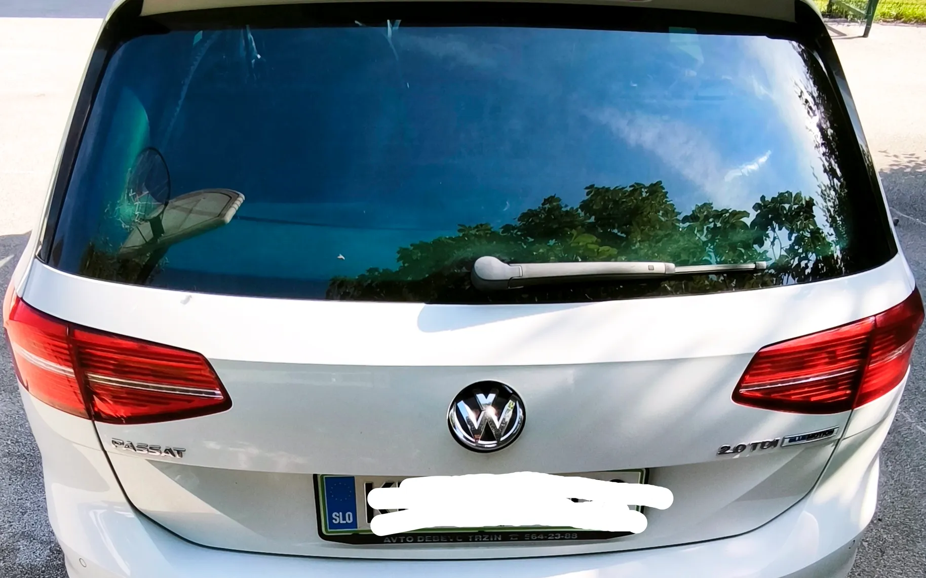 Zunanja slika - VW Passat - Highline oprema, vlečna kljuka - 1