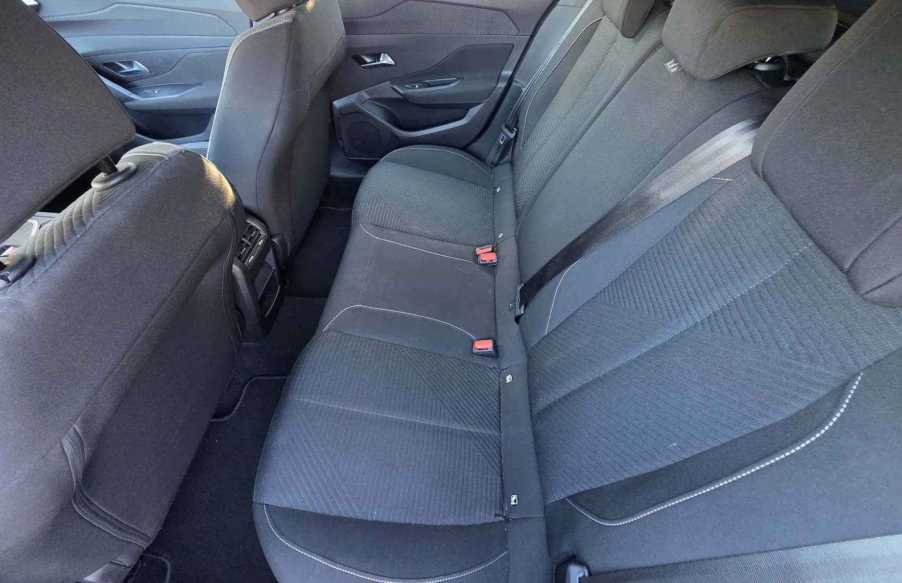 Zunanja slika - Peugeot 308 - 1.2 PURETECH 110 STT LED-ALU PLATIŠČA-PDC - 14