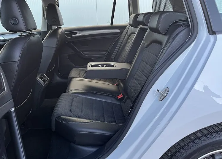 Zunanja slika - VW Golf - Variant 1.6 TDI BMT Comfortline-delno usnje-gretje sedežev - 10