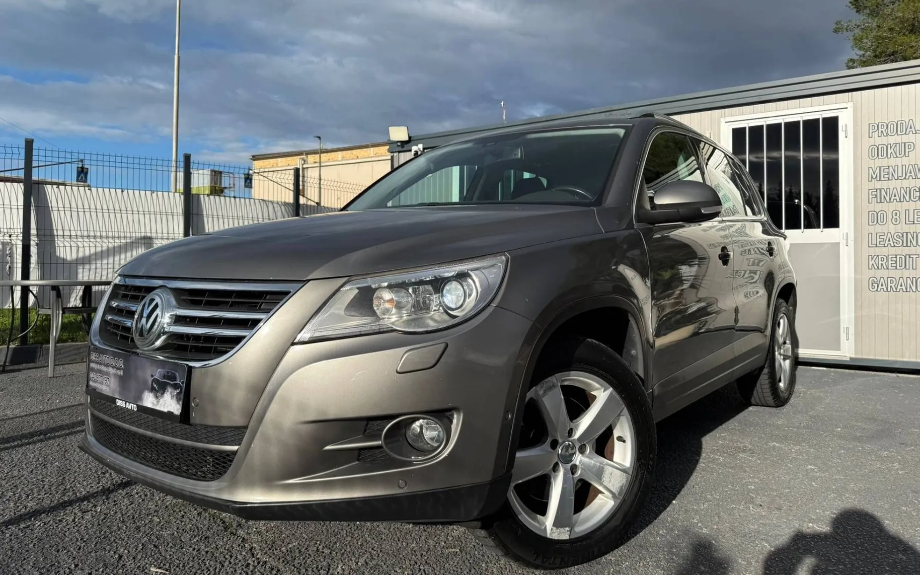 Zunanja slika - Volkswagen Tiguan - 2.0 TDI 4MOTION DSG Sport 1.LASTNIK KUP. V SLO - 1
