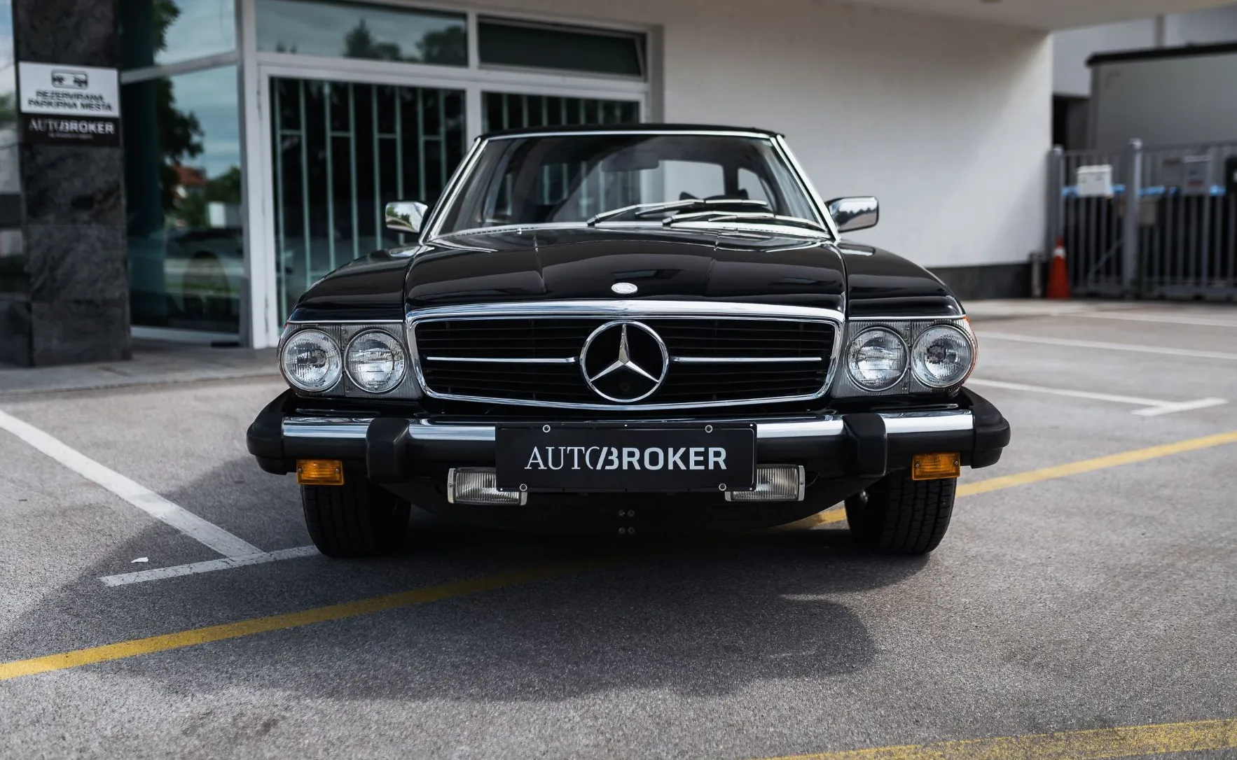 Zunanja slika - Mercedes-Benz SL-Razred - SL 450 4.5 V8 AUT. ALL BLACK mehka in trda streha - 2